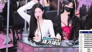 Asian japanese amateur has deep throat