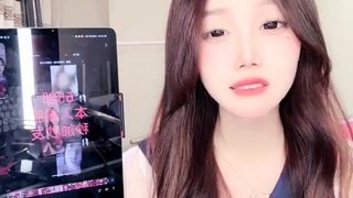 Nữ Vlogger Việt Tự Sướng Trước Webcam – Phim Sex Teen Việt Nam – Dildo Cam