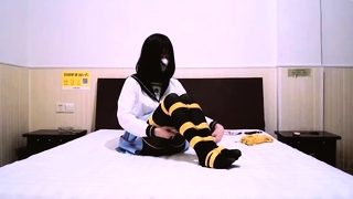 Bị trói buột khi đang giả gái